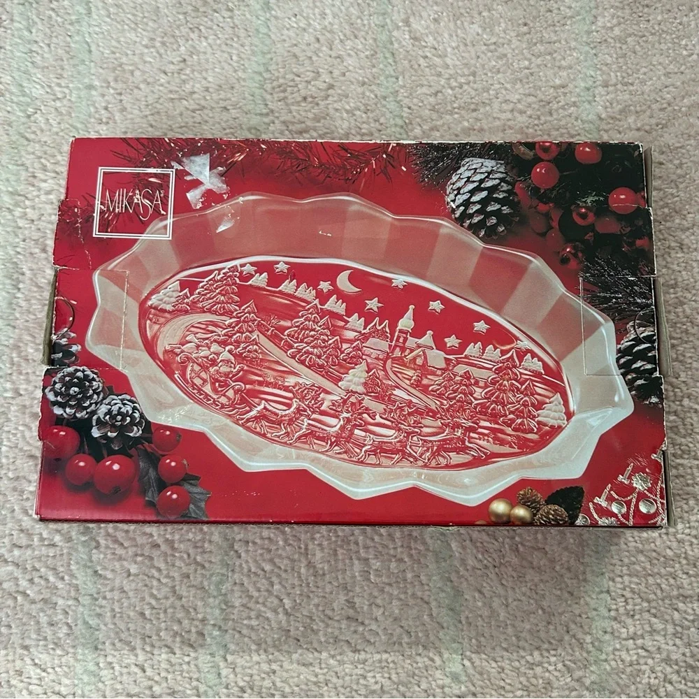 Vintage Mikasa Silent Night Glass‎ Candy Dish Christmas Holidays Santa